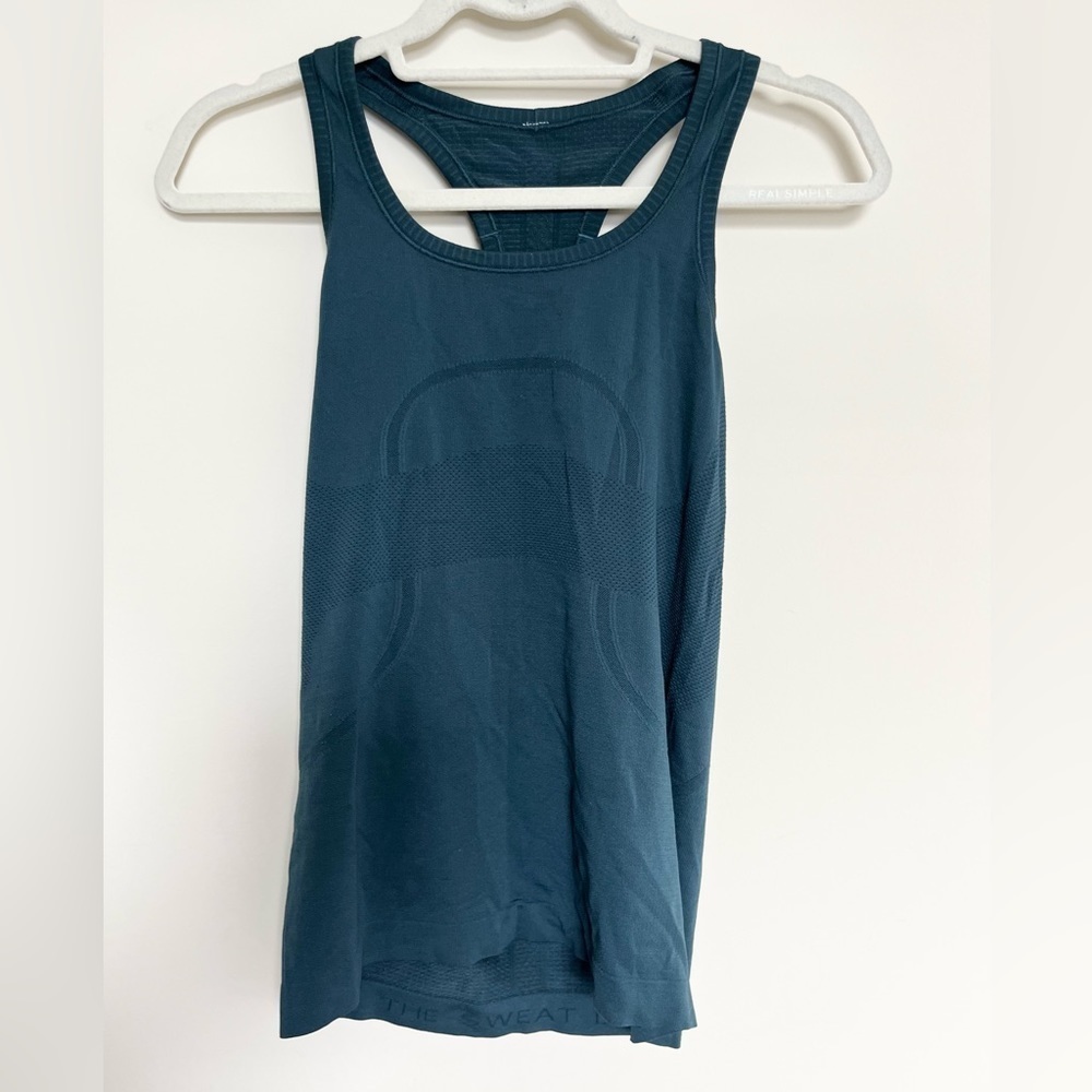 Lululemon Set of 2 Racerback Tanks Size 6 Black and Green - Picture 2 of 12
